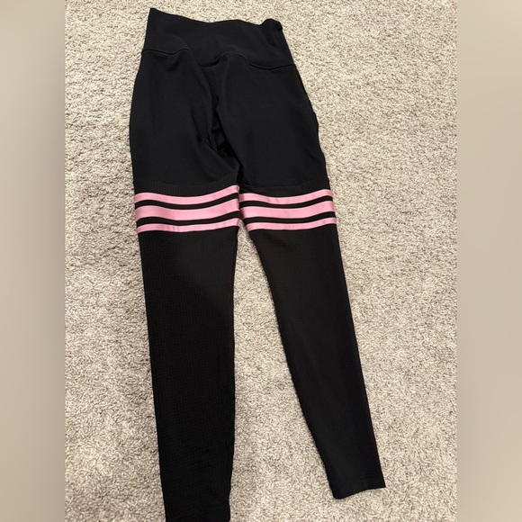 Bombshell sportswear Black and Pink Women's High-Waisted Leggings - Picture 5 of 6